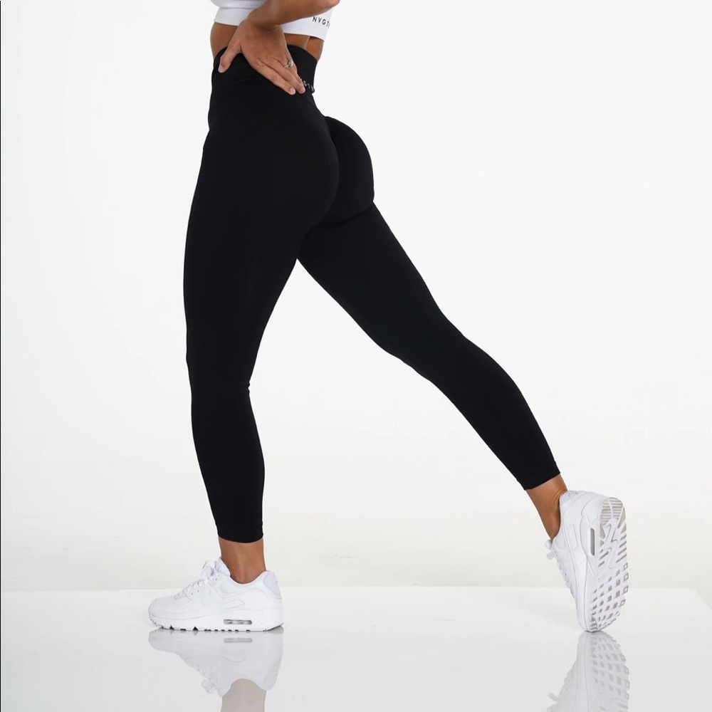 NVGTN Black Solid Seamless Leggings